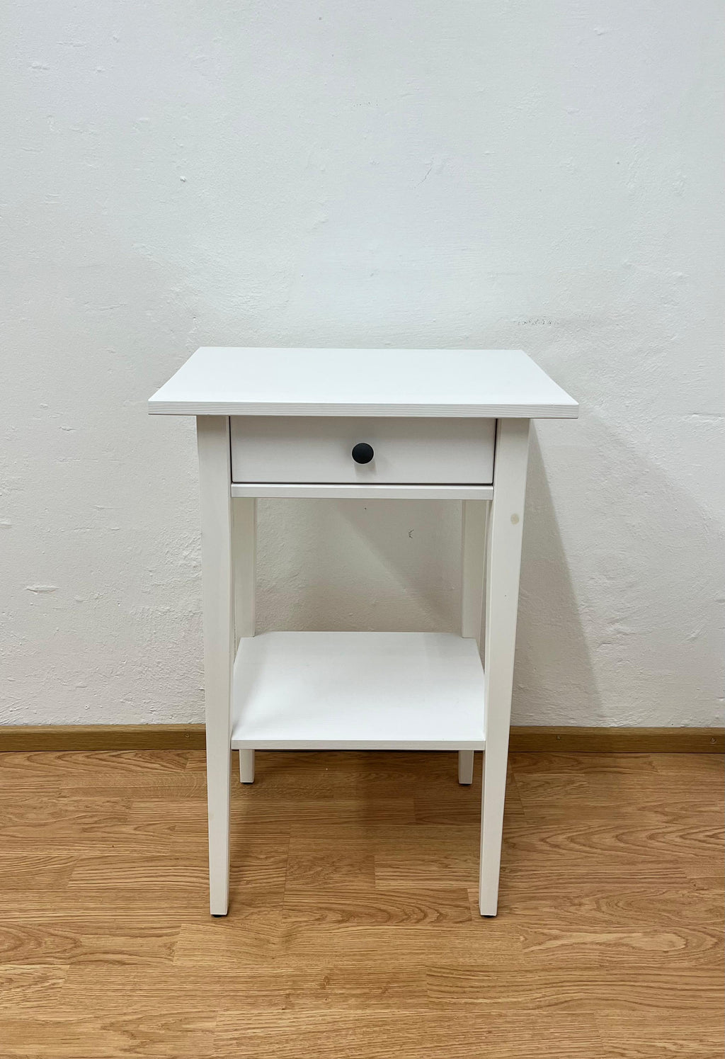 IKEA HEMNES Sivupöytä 2 kpl