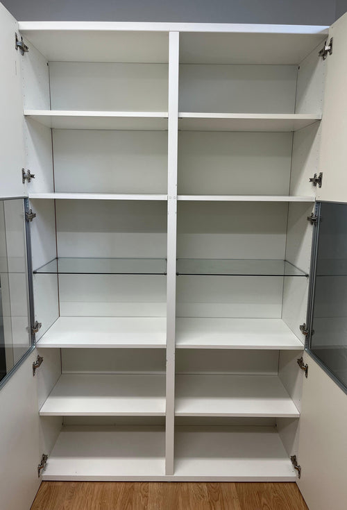IKEA BESTÅ Vitriinikaappi