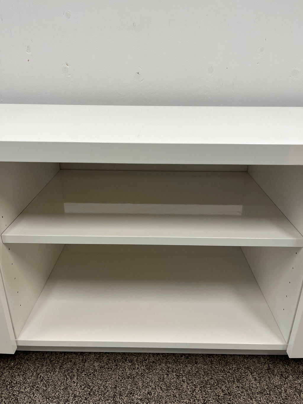 IKEA BYÅS TV-taso,