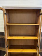 IKEA HEMNES Vitriinikaappi