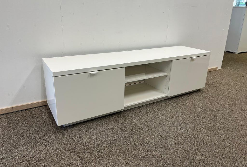 IKEA BYÅS TV-taso,