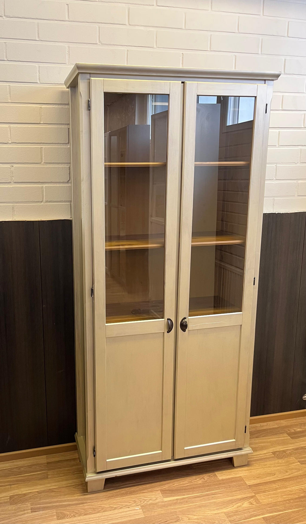 IKEA HEMNES Vitriinikaappi