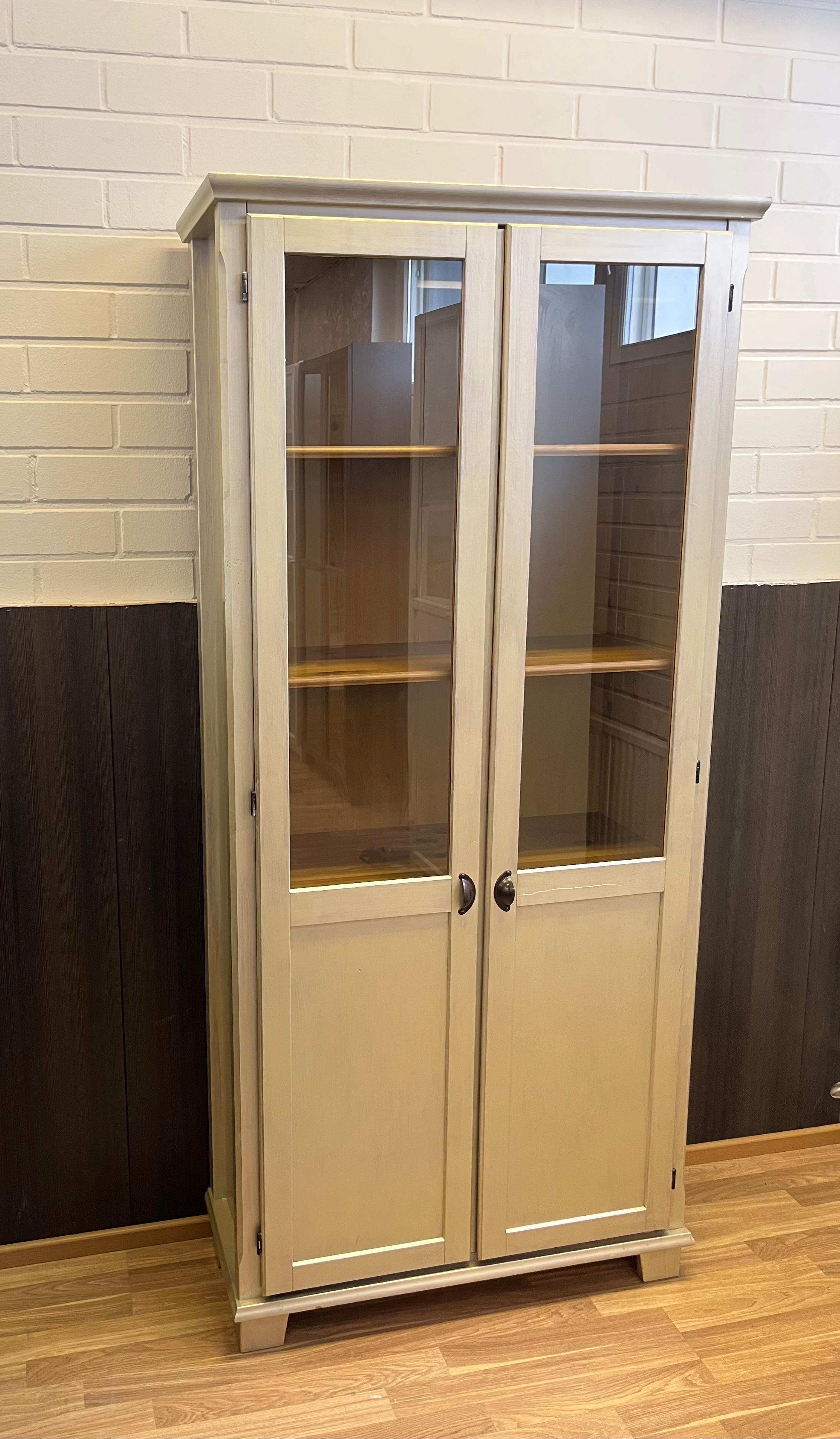 IKEA HEMNES Vitriinikaappi